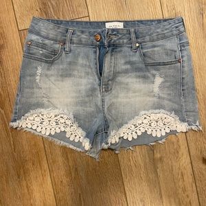Lace detail shorts